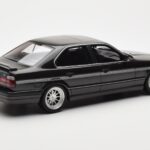 BMW M5 E34 Hartge H5 V12 Diamond Fekete Metallic Otto 1:18 - image 2 of 6