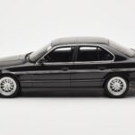 BMW M5 E34 Hartge H5 V12 Diamond Fekete Metallic Otto 1:18 - image 3 of 6