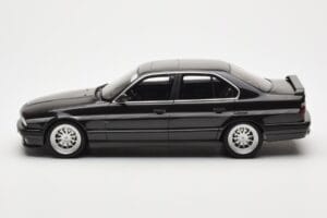 BMW M5 E34 Hartge H5 V12 Diamond Fekete Metallic Otto 1:18 OT362 Gyanta – 3. kép a 6-ből