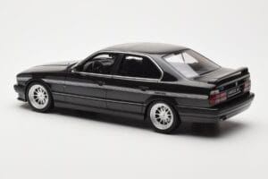 BMW M5 E34 Hartge H5 V12 Diamond Fekete Metallic Otto 1:18 OT362 Gyanta – 5. kép a 6-ből