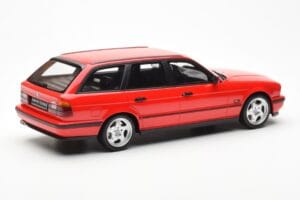 BMW M5 E34 Touring Piros Otto 1:18 OT951 Gyanta – 2. kép a 6-ből
