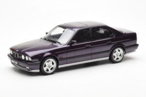 BMW M5 E34 Lila Otto 1:18 OT106