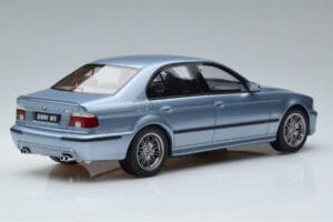 BMW M5 E39 Silverwater Kék Otto 1:18 OT554 Gyanta – 2. kép a 6-ből