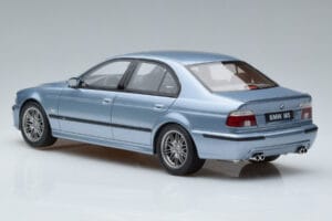BMW M5 E39 Silverwater Kék Otto 1:18 OT554 Gyanta – 5. kép a 6-ből