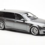 BMW M5 E61 Touring Szürke Otto 1:18 - image 4 of 6