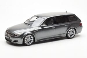 BMW M5 E61 Touring Szürke Otto 1:18 OT189