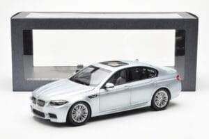 BMW M5 F10 Silverstone Ezüst Paragon 1:18 80432186353 Fém – 8. kép a 8-ből
