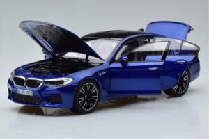 BMW M5 F90 Marina Bay Kék Norev 1:18 80432454783 Fém – 2. kép a 7-ből