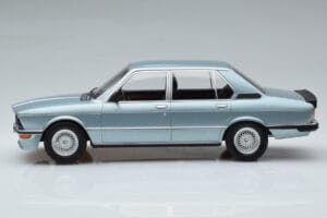 BMW M535i E12 Kék Norev 1:18 183269 Fém – 3. kép a 6-ből