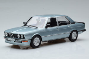 BMW M535i E12 Kék Norev 1:18