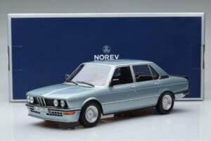 BMW M535i E12 Kék Norev 1:18 183269 Fém – 6. kép a 6-ből