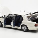 BMW M535i E28 Alpine Fehér AUTOart 1:18 - image 5 of 10