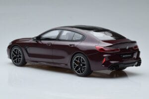 BMW M8 F93 Competition Gran Coupe Ametrin Metál GT Spirit 1:18 GT285 Gyanta – 4. kép a 6-ből