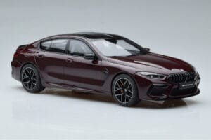 BMW M8 F93 Competition Gran Coupe Ametrin Metál GT Spirit 1:18 GT285 Gyanta – 5. kép a 6-ből