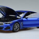 BMW M850i G15 Kék Metál Norev 1:18 183286 Fém - image 2 of 7