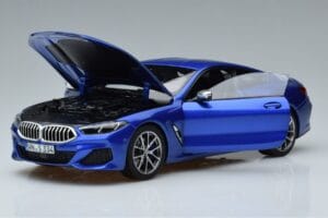 BMW M850i G15 Kék Metál Norev 1:18 183286 Fém – 2. kép a 7-ből