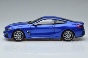 BMW M850i G15 Kék Metál Norev 1:18 183286 Fém – 4. kép a 7-ből