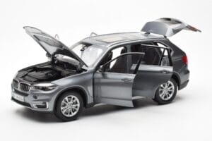 BMW X5 F15 Space Szürke Paragon 1:18 80432318988 Fém – 2. kép a 8-ből