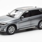 BMW X5 F15 Space Szürke Paragon 1:18