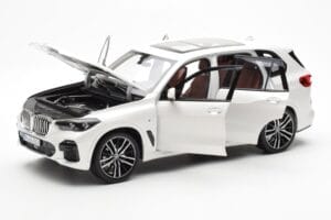 BMW X5 G05 Fehér Paragon 1:18 80432450996 Fém – 2. kép a 8-ből