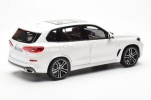 BMW X5 G05 Fehér Paragon 1:18 80432450996 Fém – 3. kép a 8-ből