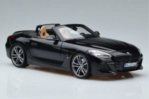BMW Z4 G29 Fekete Metál Norev 1:18 183272 Fém – 5. kép a 7-ből