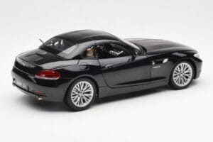 BMW Z4 E89 Spider Fekete Metál Kyosho 1:18 08771BK Fém – 4. kép a 9-ből