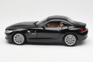 BMW Z4 E89 Spider Fekete Metál Kyosho 1:18 08771BK Fém – 5. kép a 9-ből