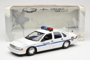Chevrolet Caprice Cheyenne Rendőrség UT Models 1:18 21025 Fém – 6. kép a 6-ből