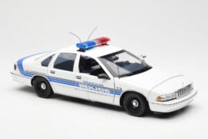 Chevrolet Caprice Sebring Rendőrség UT Models 1:18 21029 Fém – 4. kép a 6-ből
