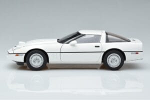 Chevrolet Corvette C4 Fehér AUTOart 1:18 71243 Fém – 5. kép a 8-ből