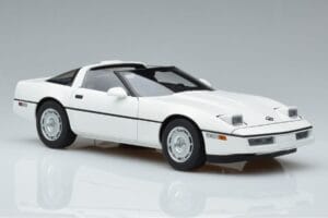 Chevrolet Corvette C4 Fehér AUTOart 1:18 71243 Fém – 6. kép a 8-ből