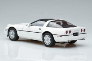 Chevrolet Corvette C4 Fehér AUTOart 1:18 71243 Fém – 7. kép a 8-ből