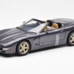 Chevrolet Corvette C5 Kabrió Lila Gyöngy Metál UT Models 1:18