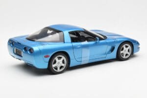 Chevrolet Corvette C5 Kék Metál UT Models 1:18 21004 Fém – 2. kép a 6-ből