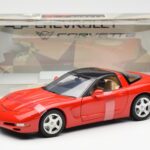 Chevrolet Corvette C5 Hardtop Piros UT Models 1:18 - image 6 of 6