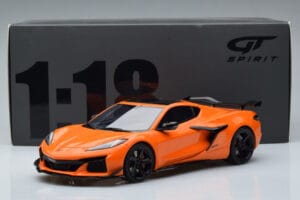 Chevrolet Corvette C8 Z06 Narancs GT Spirit 1:18 GT417 Gyanta – 6. kép a 6-ből