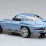 Chevrolet Corvette C2 Sting Ray Kék Norev 1:18 - image 5 of 6