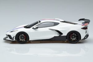 Chevrolet Hennessey Corvette C8 Arctic Fehér GT Spirit 1:18 GT317 Gyanta – 3. kép a 6-ből