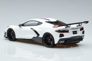 Chevrolet Hennessey Corvette C8 Arctic Fehér GT Spirit 1:18 GT317 Gyanta – 5. kép a 6-ből