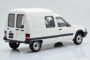 Citroen C15 D Fehér Otto 1:18 OT956 Gyanta – 2. kép a 6-ből