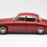Daimler 250 V8 Piros Paragon 1:18 PA-98312 - image 4 of 8