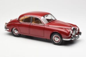Daimler 250 V8 Piros Paragon 1:18 PA-98312 Fém – 6. kép a 8-ből