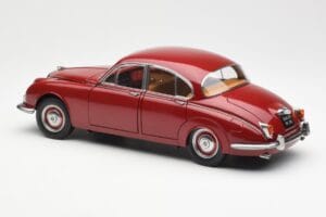 Daimler 250 V8 Piros Paragon 1:18 PA-98312 Fém – 7. kép a 8-ből