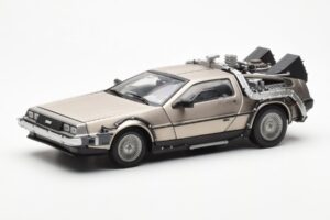 DeLorean DMC-12 Time Machine Back to the Future Ezüst Sun Star 1:18