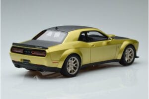 Dodge Challenger R/T Scat Pack Widebody 50. Évforduló GT Spirit 1:18 GT411 Gyanta – 2. kép a 6-ből