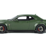 Dodge Challenger R/T SCAT Pack Widebody Zöld GT Spirit 1:18 - image 3 of 5