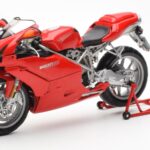 Ducati 999 Piros Minichamps 1:12 - image 2 of 4