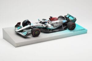 Mercedes AMG Petronas W13 E Performance #63 G. Russell Brazilian GP 1st Win 2022 Minichamps 1:18 113222163 Gyanta – 2. kép a 4-ből
