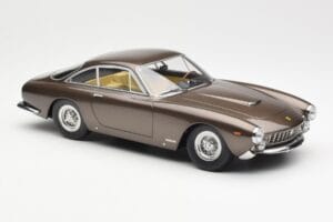 Ferrari 250 GT Lusso Barna Metál KK-Scale 1:18 181023 Fém – 4. kép a 6-ből